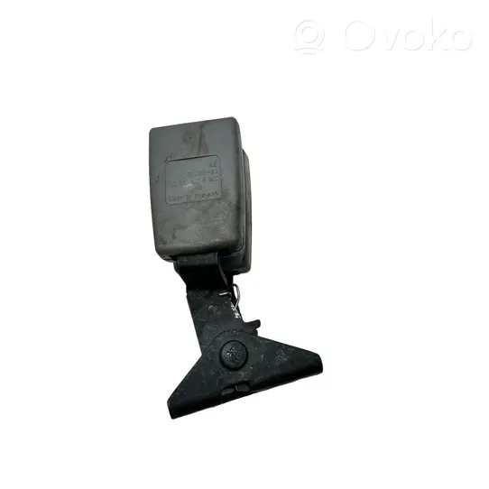 Volkswagen Touareg I Middle seatbelt buckle (rear) 7L0857822B