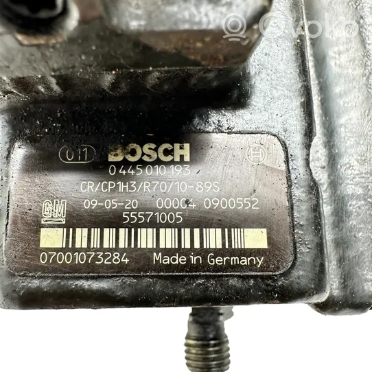 Opel Insignia A Fuel injection high pressure pump 55571005