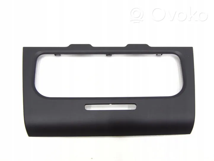 Volkswagen Golf VI Rivestimento pannello centrale del cruscotto 5K0858069P