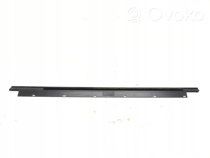 Audi A8 S8 D3 4E Rail de pare-brise de porte arrière 4E0853763D