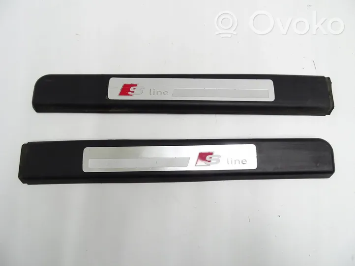 Audi A3 S3 8P Rivestimento passaruota posteriore 8P4853558G