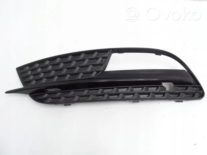 Audi A5 8T 8F Grille inférieure de pare-chocs avant 8T0807681H