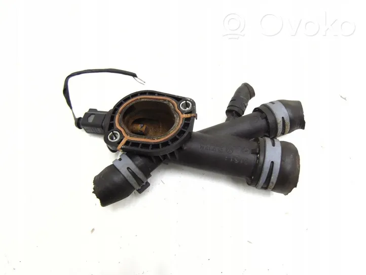 Audi A3 S3 8P Boîtier de thermostat 03L121131AA