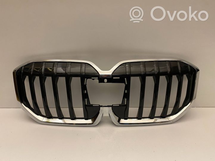 BMW 2 Active Tourer U06 Grille calandre supérieure de pare-chocs avant 8737189