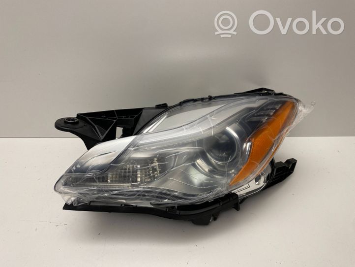 Maserati Quattroporte Lampa przednia 00670104201