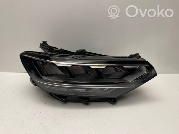 Volkswagen PASSAT B8 Lampa przednia 3G1941036P