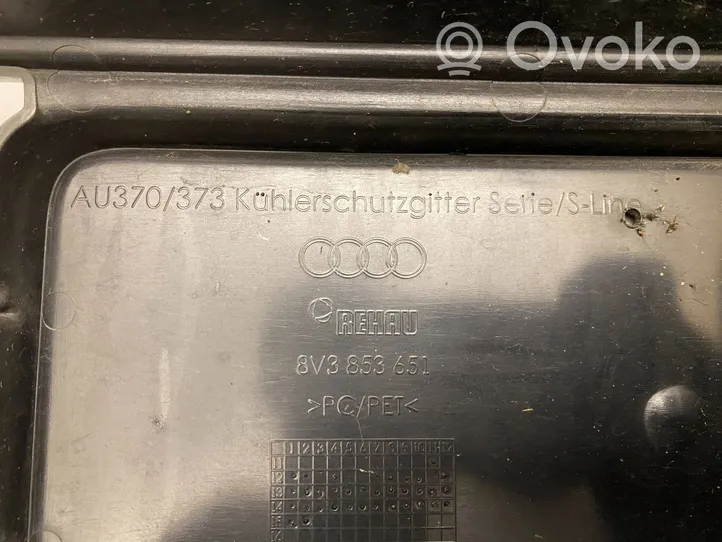 Audi A3 S3 8V Rejilla superior del radiador del parachoques delantero 8V3853651