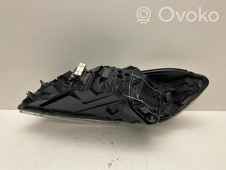 Volvo C70 Lampa przednia 31299751