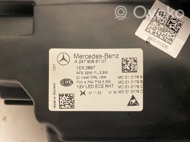 Mercedes-Benz GLA H247 Lampa przednia A2479066107