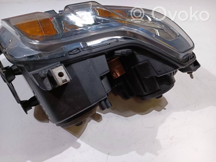 Ford F150 Priekinis žibintas FL34-13006-A