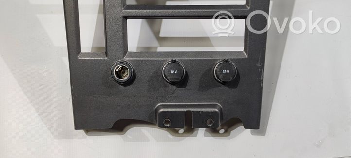 Hummer H2 Konsola środkowa / Panel sterowania 15177294