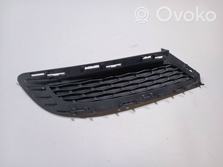 Chrysler 300C Mascherina inferiore del paraurti anteriore 68-5737AB