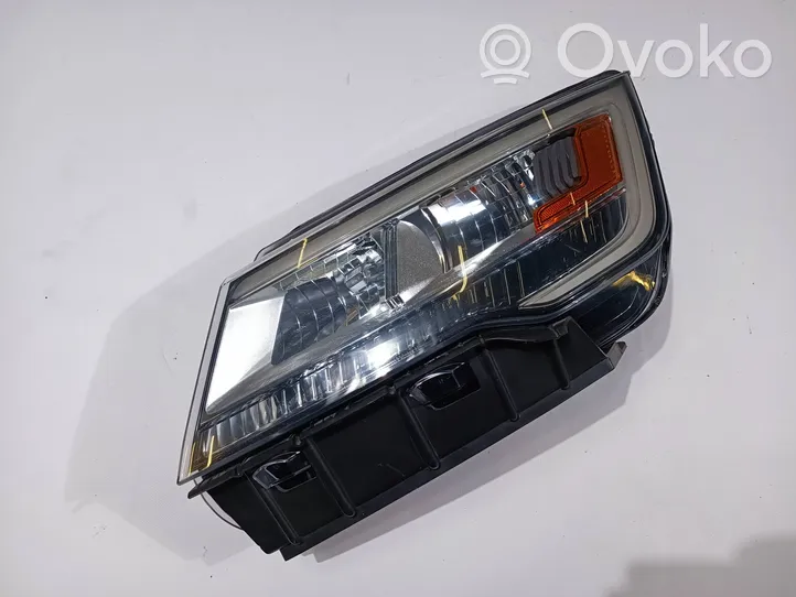 Ford Explorer Lampa przednia 