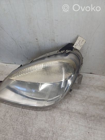 Mercedes-Benz Vaneo W414 Lampa przednia A4148200061