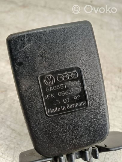 Audi 80 90 S2 B4 Klamra tylnego pasa bezpieczeństwa 8A0857739A