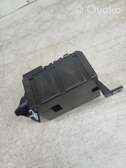 Mercedes-Benz Vaneo W414 Light switch 1685450604