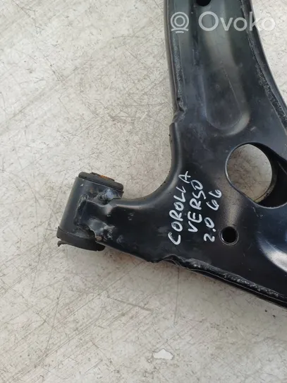 Toyota Corolla Verso E121 Braccio di controllo sospensione anteriore inferiore/braccio oscillante 116004721902