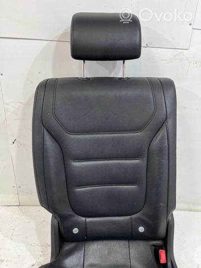 Volkswagen Touareg II Rear seat 7P0 | 000000000000005424