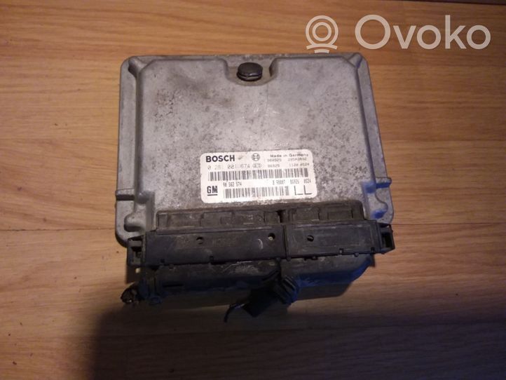 Opel Astra G Calculateur moteur ECU 0281001674