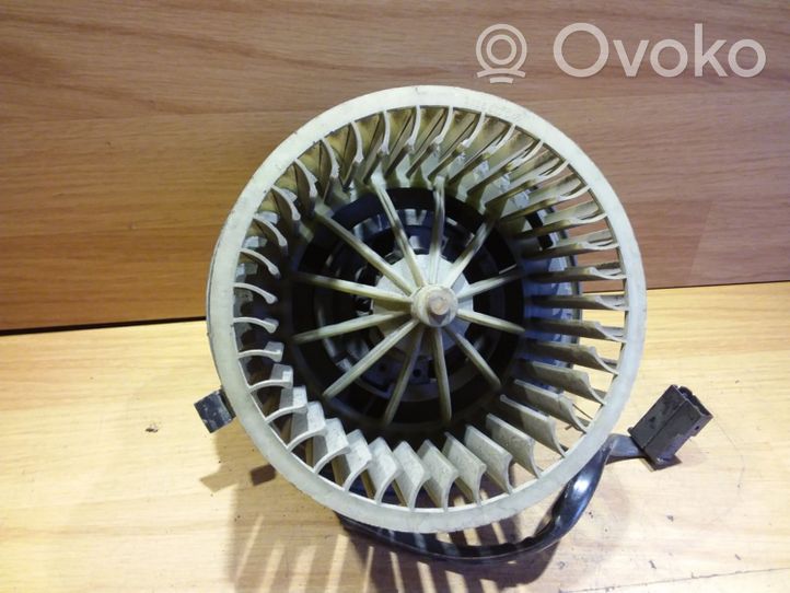 Volkswagen PASSAT B3 Ventola riscaldamento/ventilatore abitacolo 