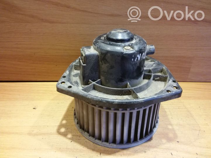 Nissan Sunny Ventola riscaldamento/ventilatore abitacolo 61N00