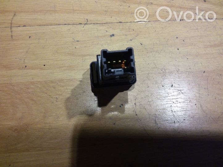 Nissan Almera Fog light switch 