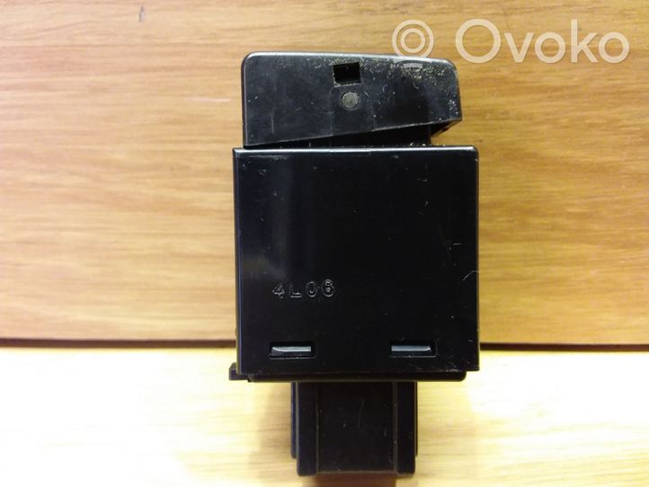 Mitsubishi Space Runner Fog light switch 4L06