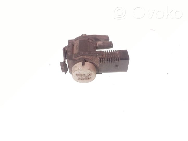 Volkswagen Sharan Vacuum valve 1J0906283C