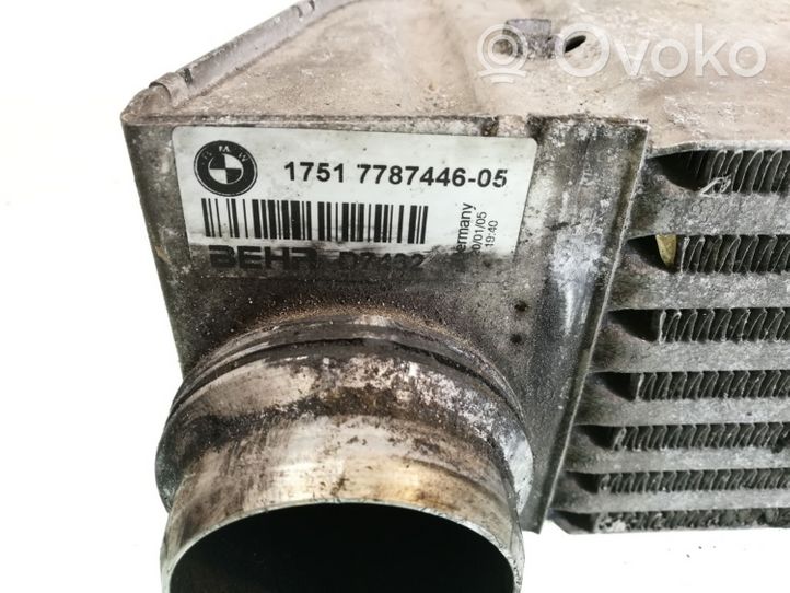 BMW 5 E60 E61 Chłodnica powietrza doładowującego / Intercooler 1751778744605