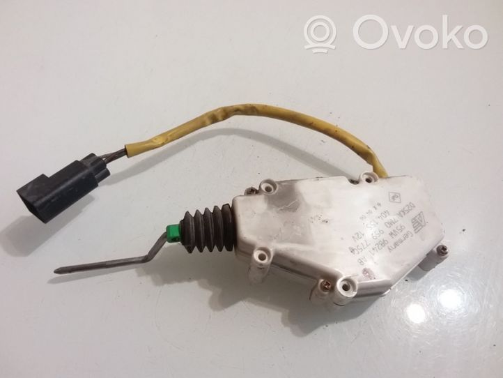 Volkswagen Sharan Verrouillage du bouchon du réservoir de carburant 7M0959775C