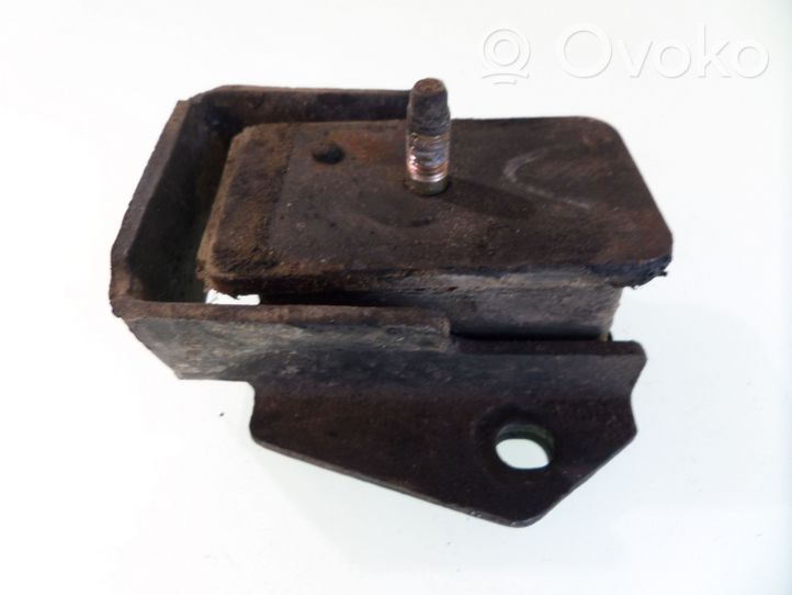 Hyundai Galloper Engine mount bracket 