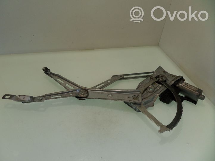 Opel Zafira A Front door manual window regulator 90579572