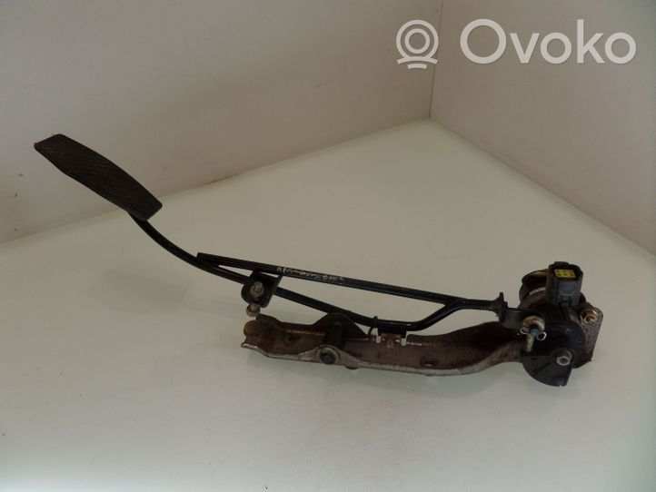 KIA Carens I Accelerator throttle pedal 0281002470