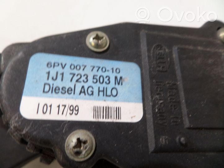 Volkswagen Golf IV Pedał gazu / przyspieszenia 6PV007770
