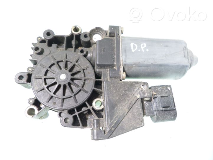 Audi A4 S4 B5 8D Front door window regulator motor 536001401