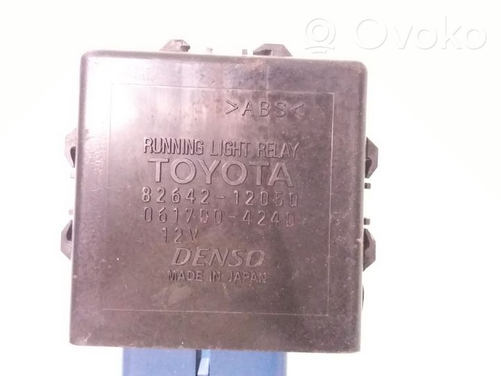 Toyota Previa (XR30, XR40) II Przekaźnik świateł dziennych 8264242050
