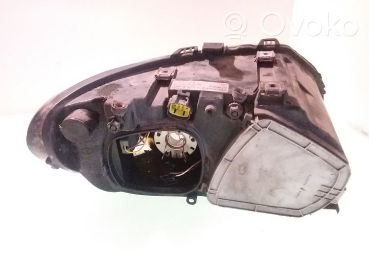 Chrysler Voyager Lampa przednia 04857703AB