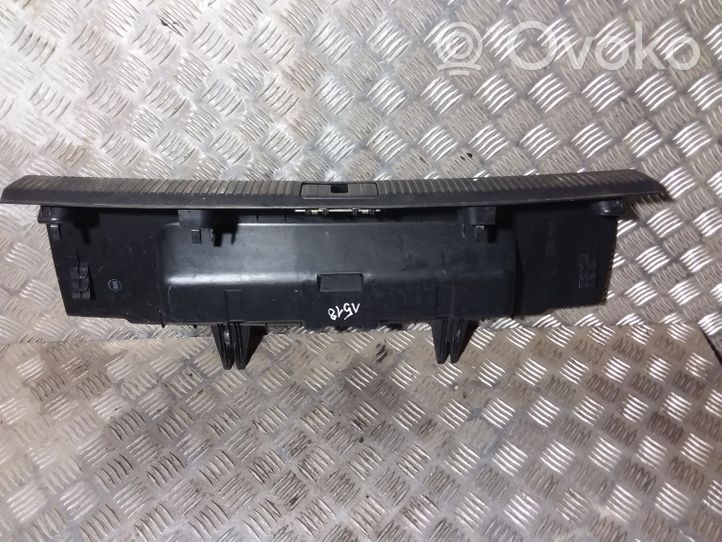 Audi A3 S3 A3 Sportback 8P Trunk/boot sill cover protection 8P4863471A