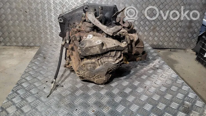 Opel Vectra C Mechaninė 6 pavarų dėžė 55192042