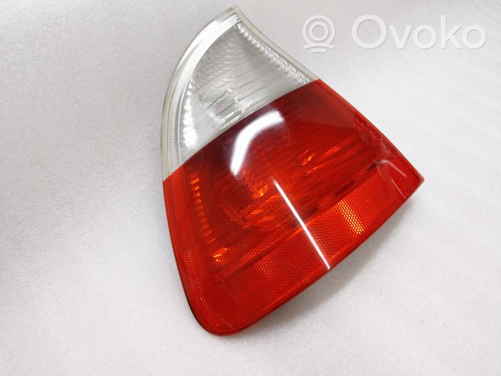 BMW 3 E46 Luci posteriori 6905629