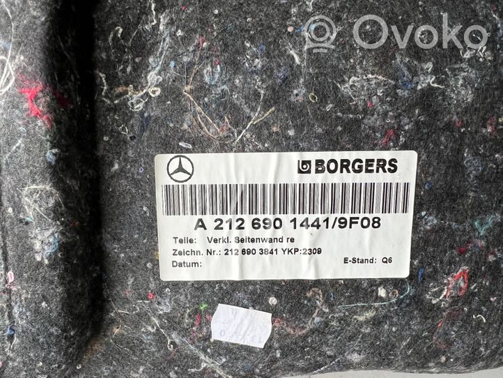 Mercedes-Benz E W212 Tavaratilan sivuverhoilu 