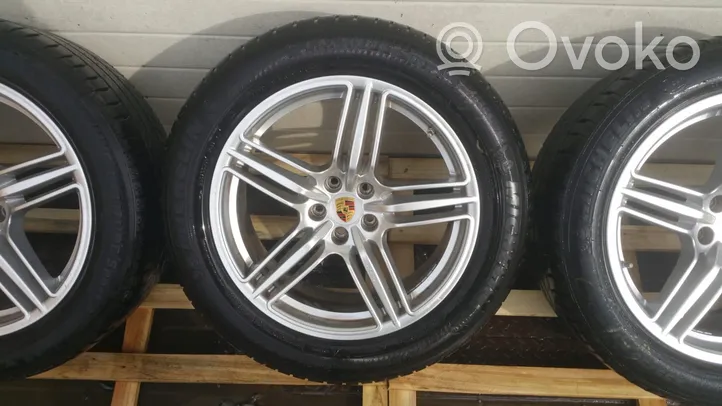 Porsche Macan R19 alloy rim 95B601025BD