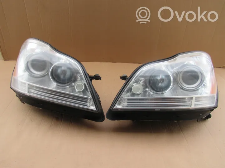 Mercedes-Benz GL X164 Lot de 2 lampes frontales / phare 1648204859