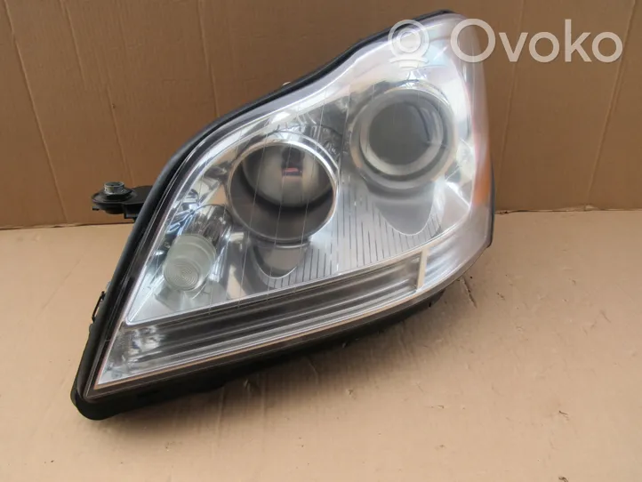 Mercedes-Benz GL X164 Phare frontale A1648204959