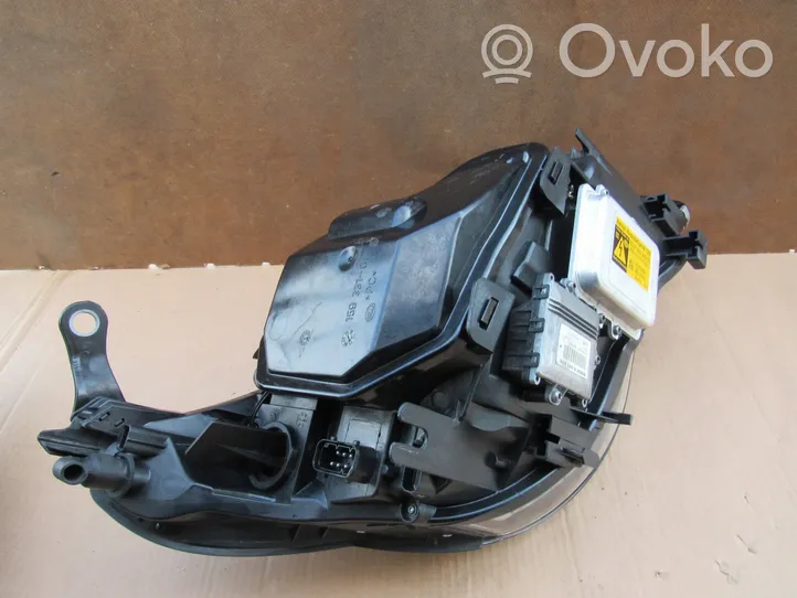 BMW M5 Lampa przednia 7177739