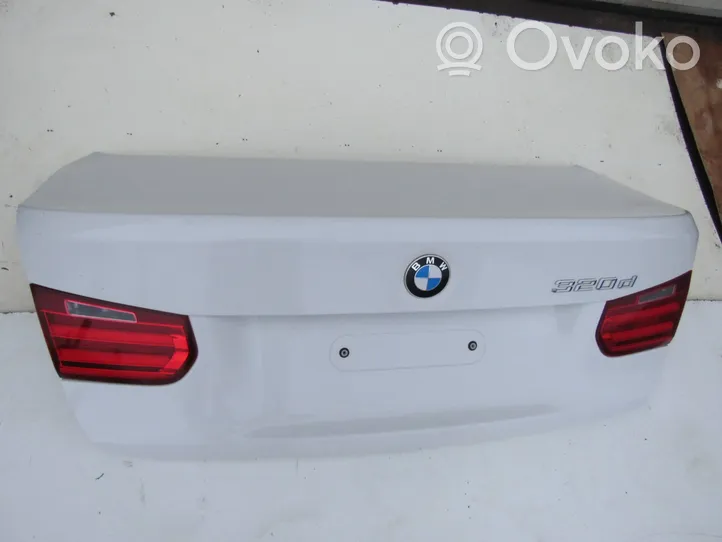 BMW 3 F30 F35 F31 Takaluukun/tavaratilan kansi 