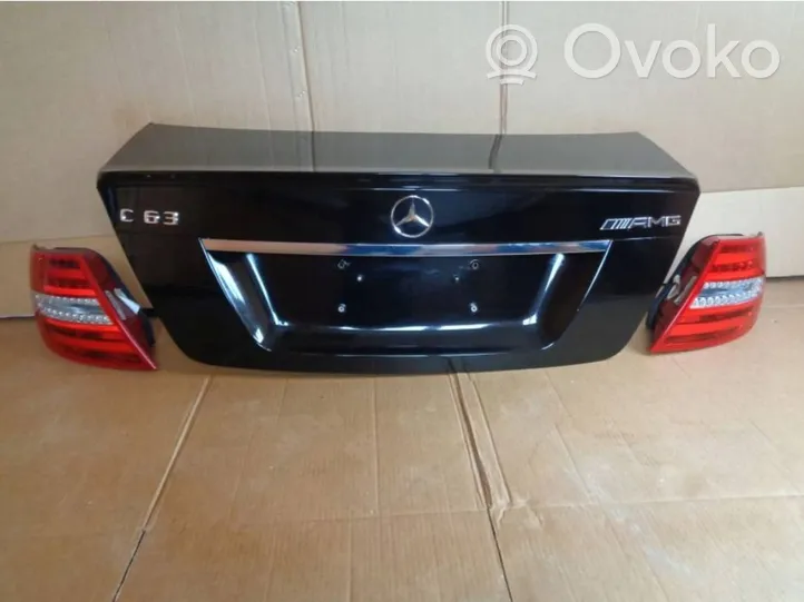 Mercedes-Benz C AMG W204 Couvercle de coffre 