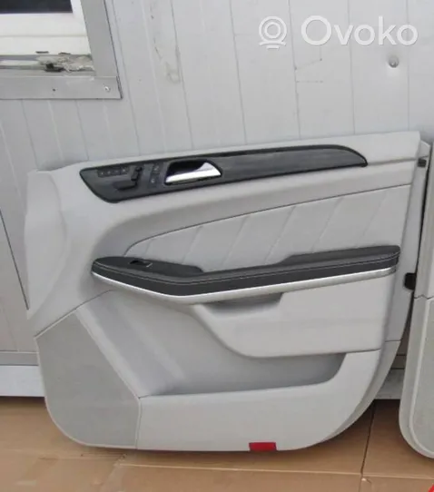 Mercedes-Benz GL X166 Liukuoven verhoilu 