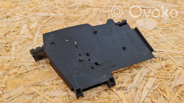 Audi TT Mk1 Battery tray 8N0971824