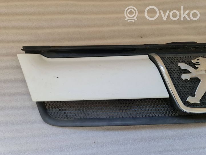 Peugeot Boxer Grille de calandre avant 1304703070